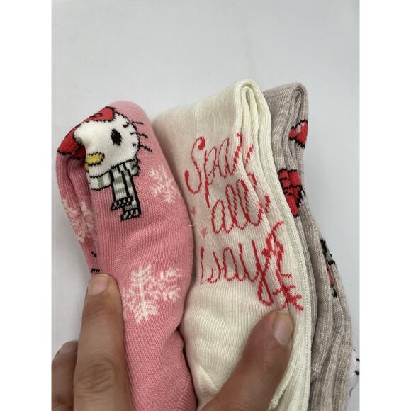 Hello Kitty Women's 3D Christmas Candy Canes Crew Socks 3 Pair - NEW With Tags - Picture 3 of 6